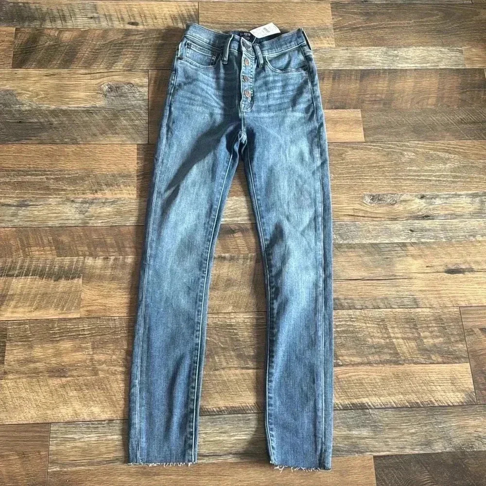 J CREW NWT | Highrise Button Fly Jeans Skinny size 24